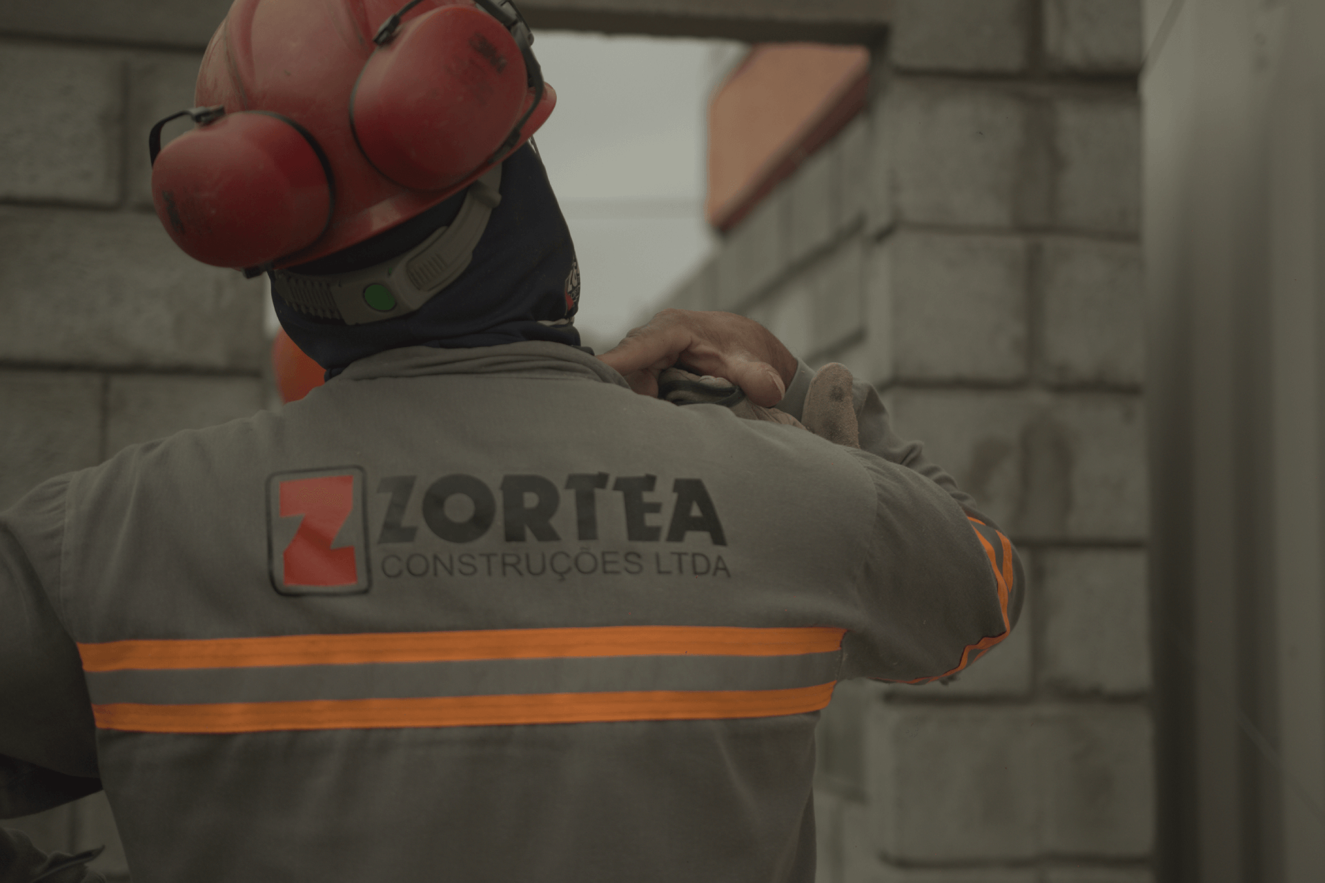 Colaboradores Zortéa em obra